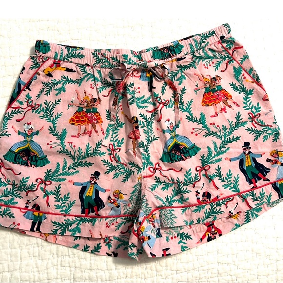 NWTs Printfresh Nutcracker pajama set. Long sleeve top with shorts. Size small - Picture 2 of 8